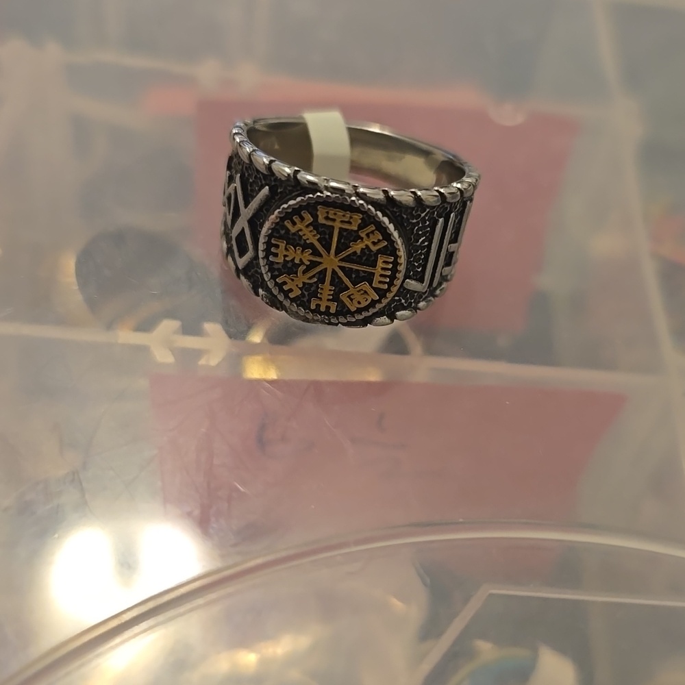 Viking ring
